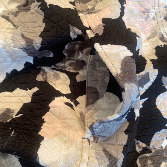 Isaac Mizrahi Live! Watercolor Floral Print Knit Jacket - size 1X - Picture 9 of 11